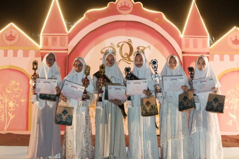Duta Bahasa Pondok Modern An Najah Cindai Alus Putri Martapura Kalimantan Selatan