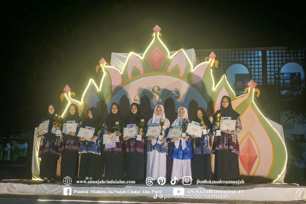 Pidato 3 Bahasa Pondok Modern An Najah Cindai Alus Putri Martapura Kalimantan Selatan